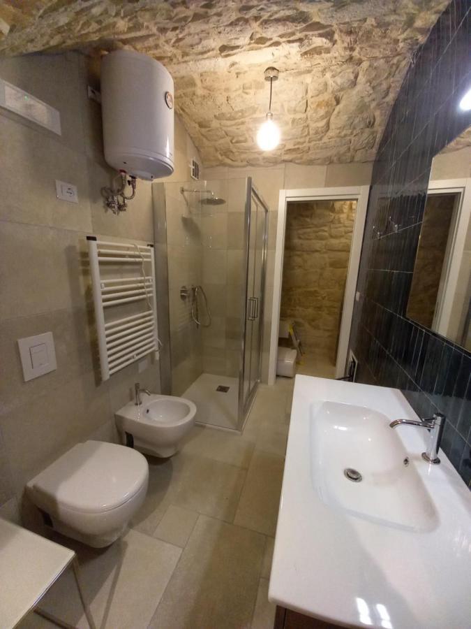 Suite Duomo Trani 6 Ngoại thất bức ảnh